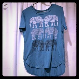 Teal elephant graphic tee
